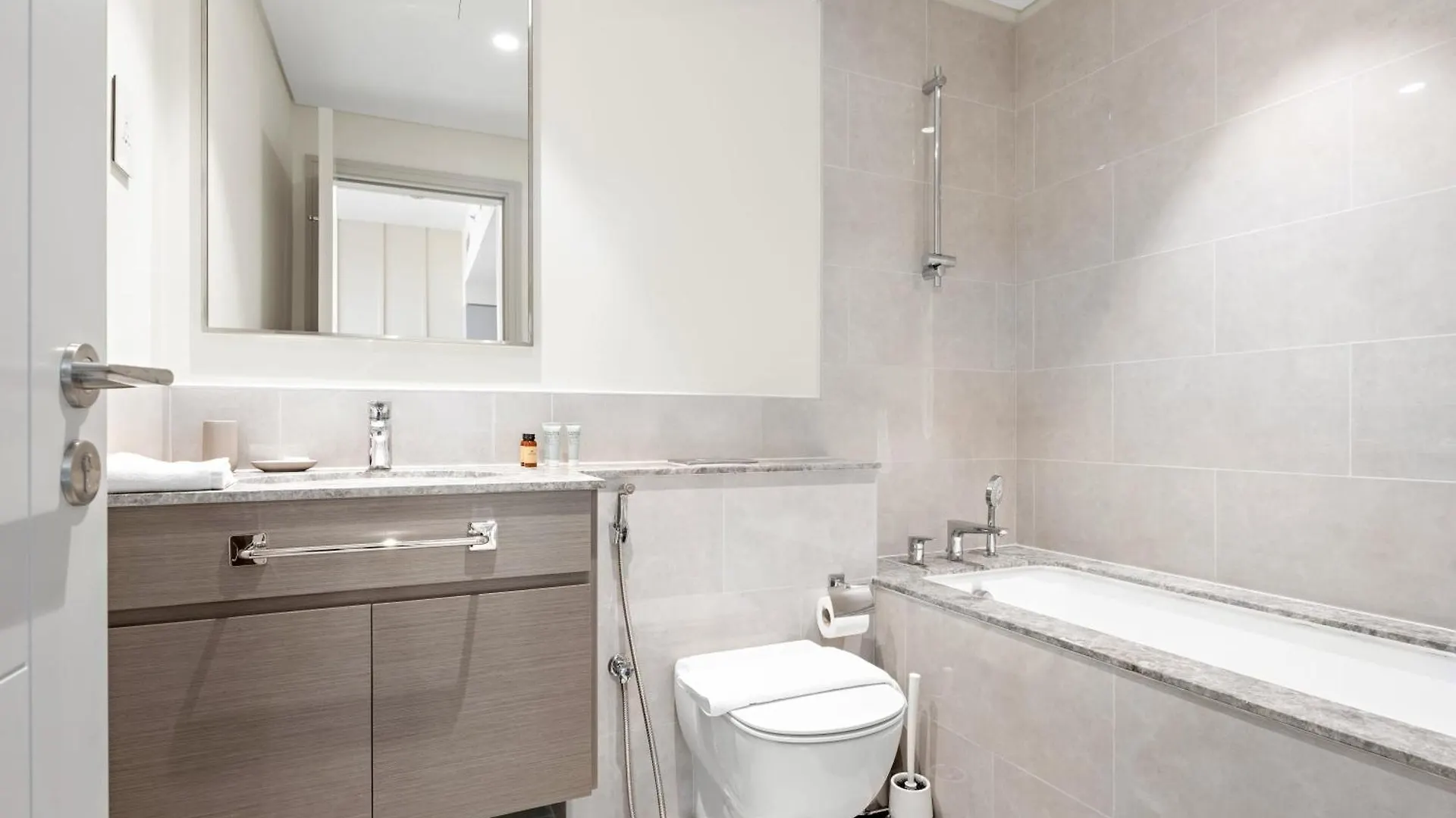 Silkhaus Chic 1 Bdr In A New Tower In Downtown Apartment Dubai